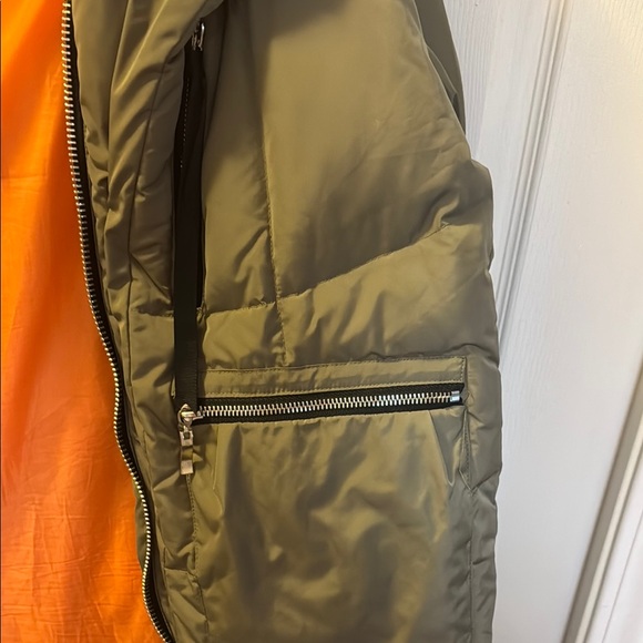 Orolay medium olive green winter coat. - Picture 5 of 5